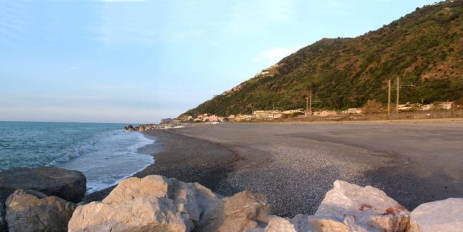 covid, in sicilia spiagge aperte dal 16 maggio