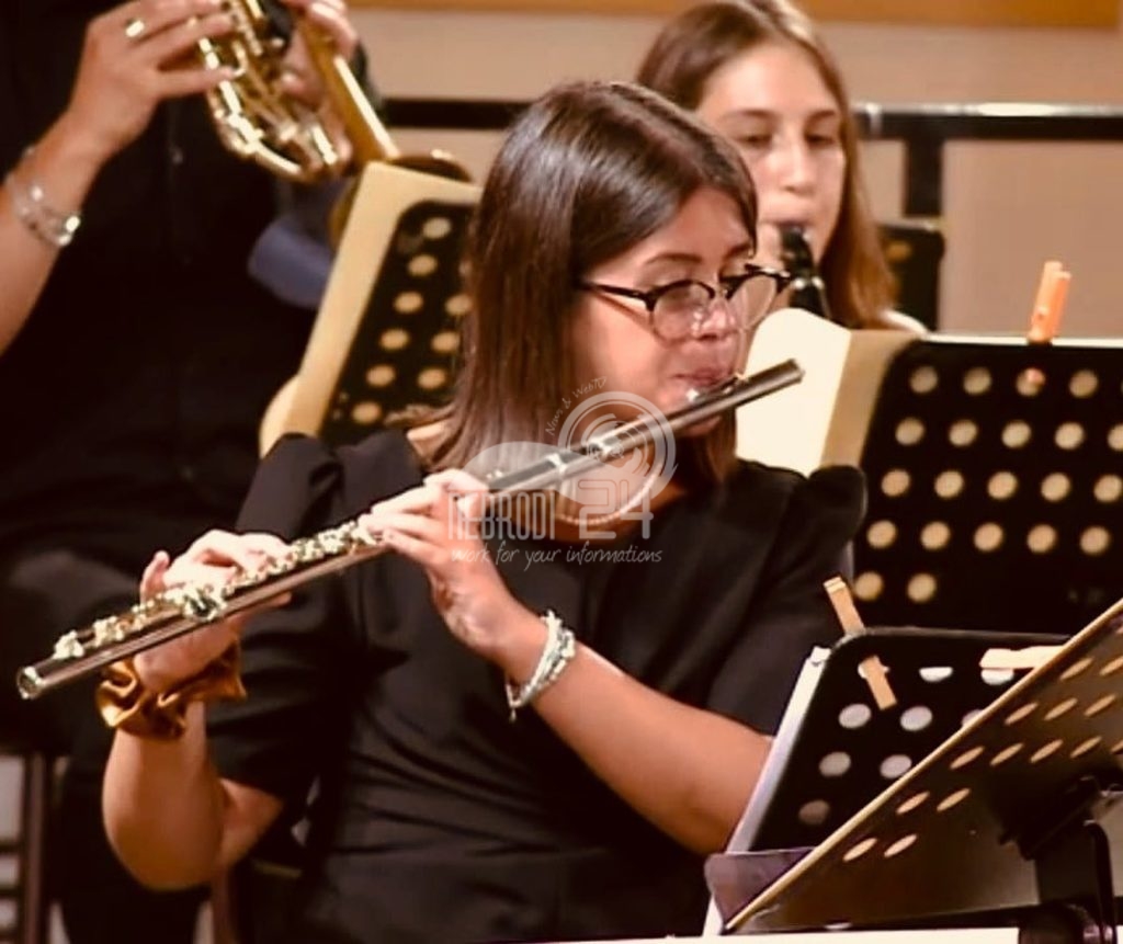 mirto – sabrina percacciolo, giovane musicista si esibisce a dubai con orchestra nazionale dei conservatori italiani