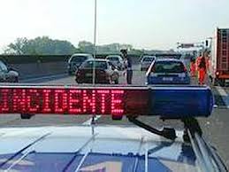 Patti – Incidente stradale  sul viadotto Montagnareale, della A/20 Messina-Palermo. Quattro feriti