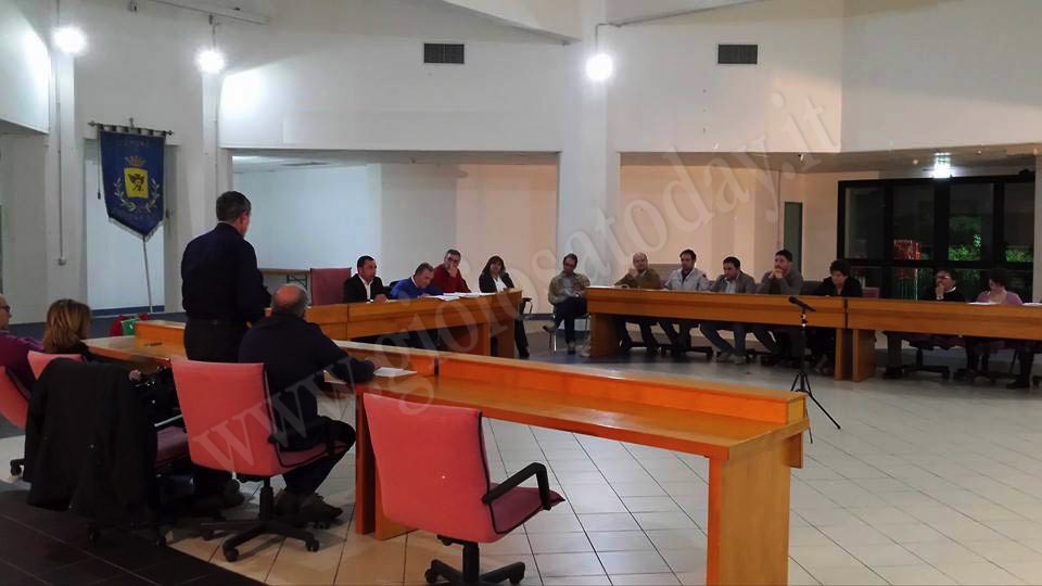 Gioiosa Marea – Otto consiglieri (nuova maggioranza), dicono al sindaco Spinella, “Basta con le tasse ai massimi livelli”