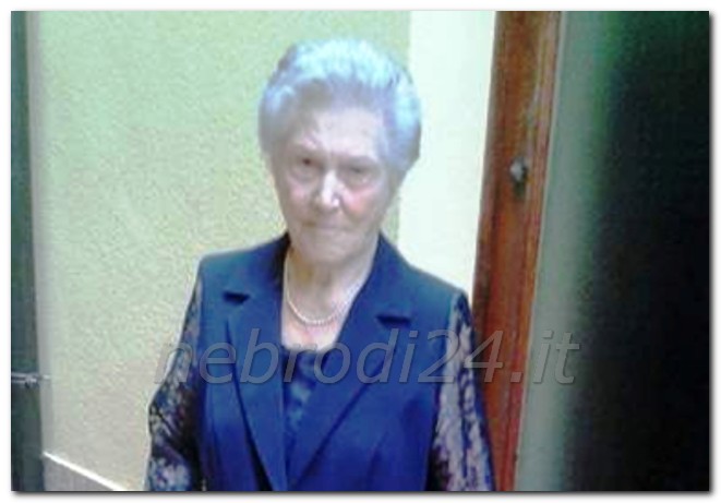 Brolo – Oggi pomeriggio nonna Carmela Torrisi, “soffia” sulle sue 100 candeline