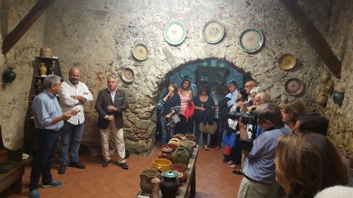 Ficarra –  Museo diffuso: inaugurata  presso Palazzo Ferraloro la mostra della ceramica d’uso comune