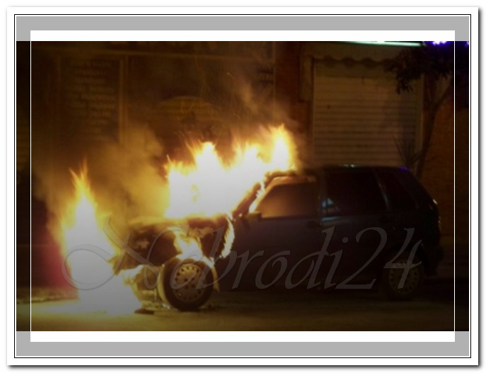 Brolo – Nella nottata scorsa ancora due auto che vanno a fuoco