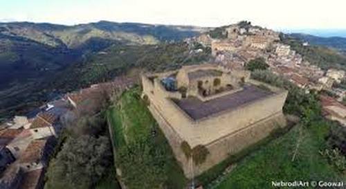 Ficarra – Finanziati gli interventi per recupero e sistemazione vie accesso del Castello (fortezza carceraria)