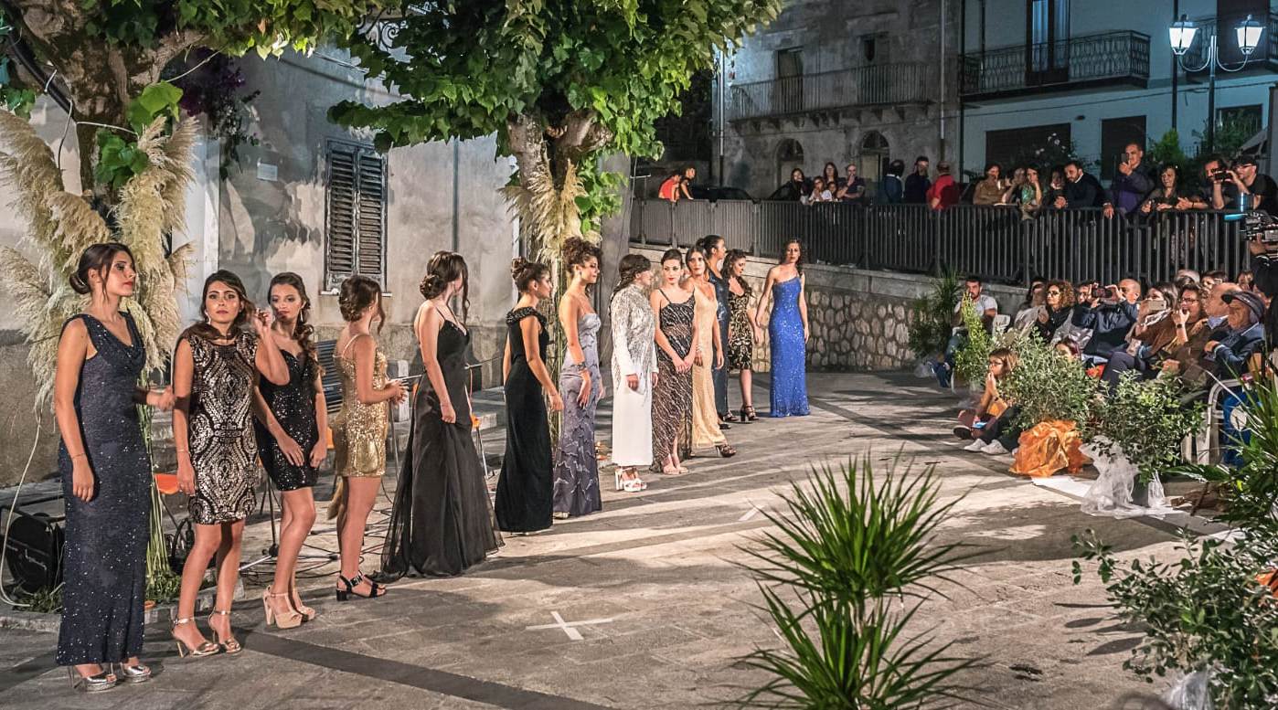 Capri Leone – Conclusa la programmazione estiva con  “Capri Leone nel tempo e nella moda”