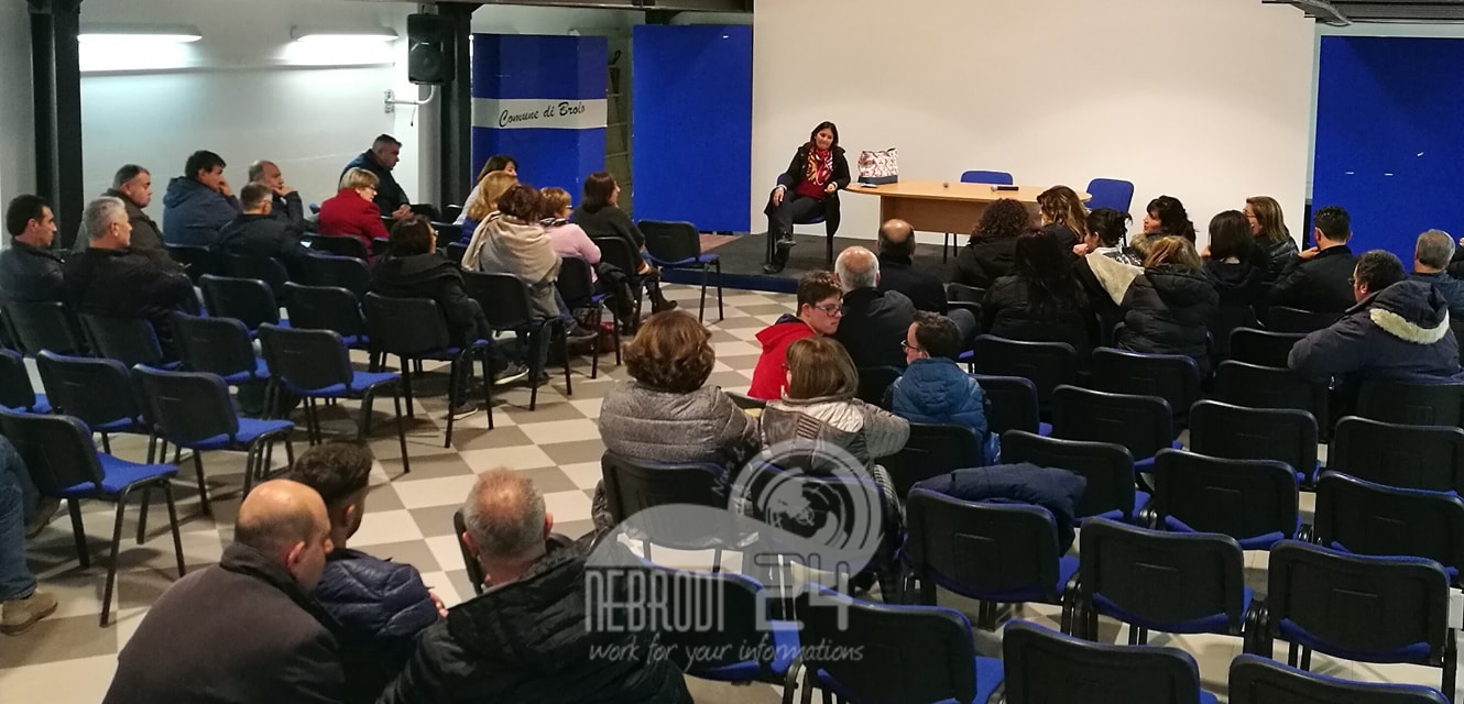 Brolo – Alla Sala “Rita Atria”, il sindaco di Brolo ha incontrato le associazioni e i gruppi sociali locali
