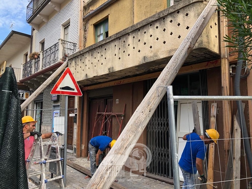 Brolo – Iniziati i lavori di messa in sicurezza dell’edificio pericolante sul Corso Vittorio Emanuele