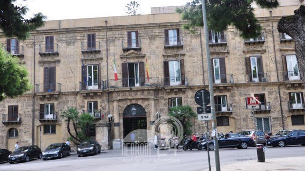 Sicilia – Regione: Cassa integrazione in ritardo, si dimette il direttore del dipartimento lavoro Vindigni
