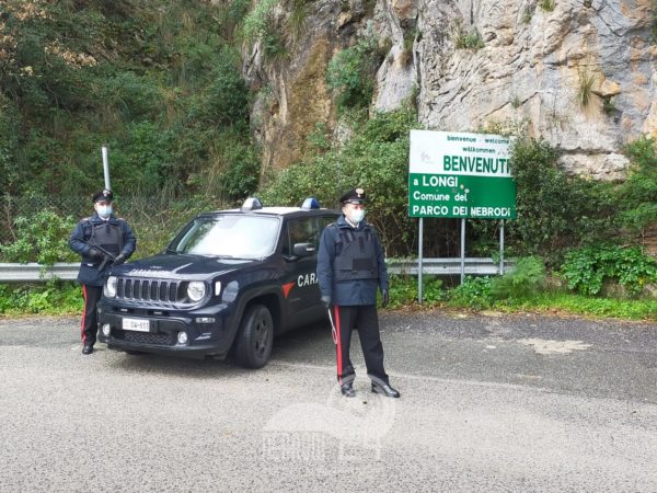 Longi – Appicca il fuoco causando un incendio. I carabinieri arrestano un 61enne
