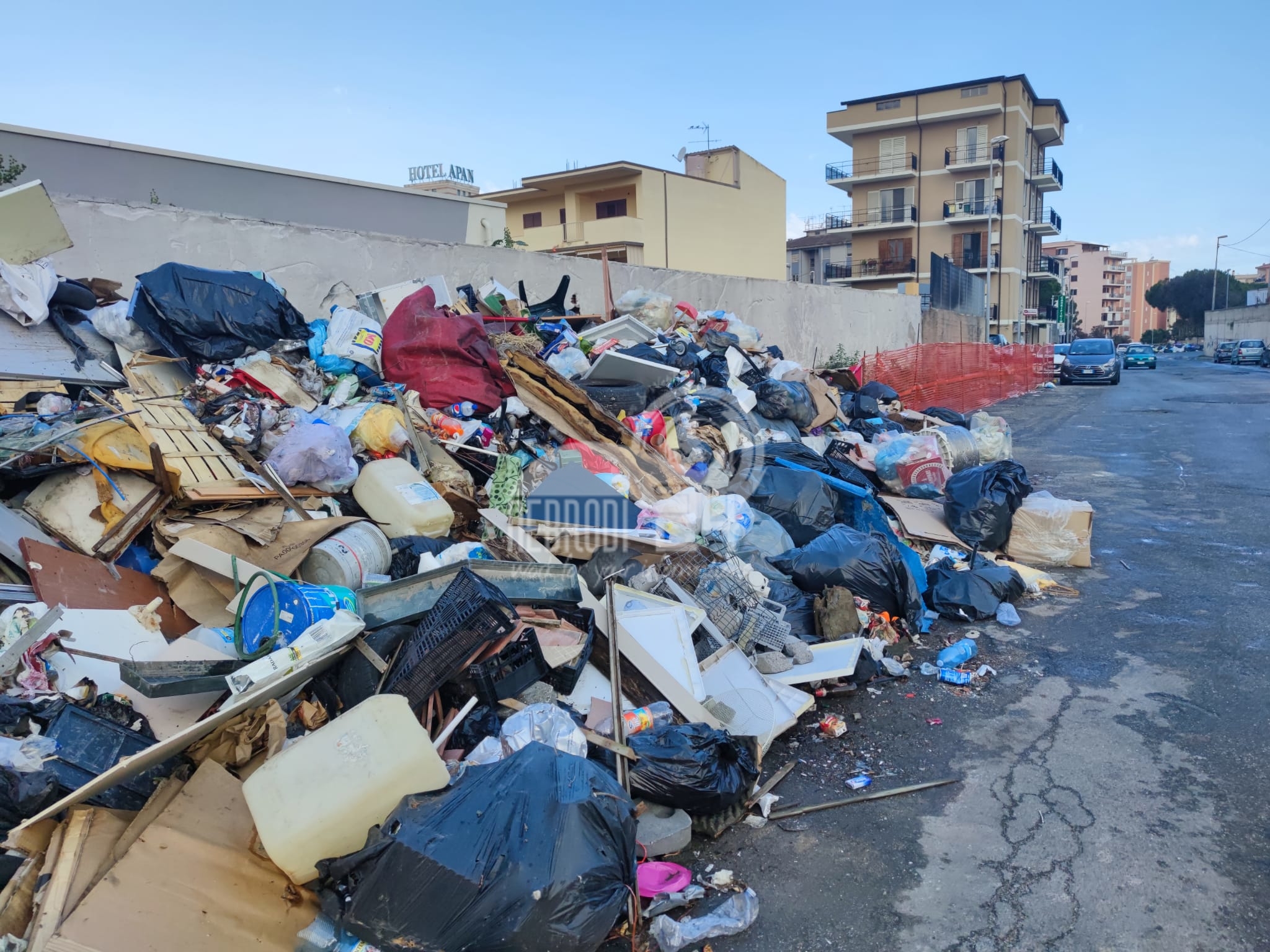 Sicilia – “Emergenza rifiuti e rischio dissesto per i Comuni”: l’allarme dell’on Laccoto nel dibattito all’Ars davanti all’Assessore Baglieri