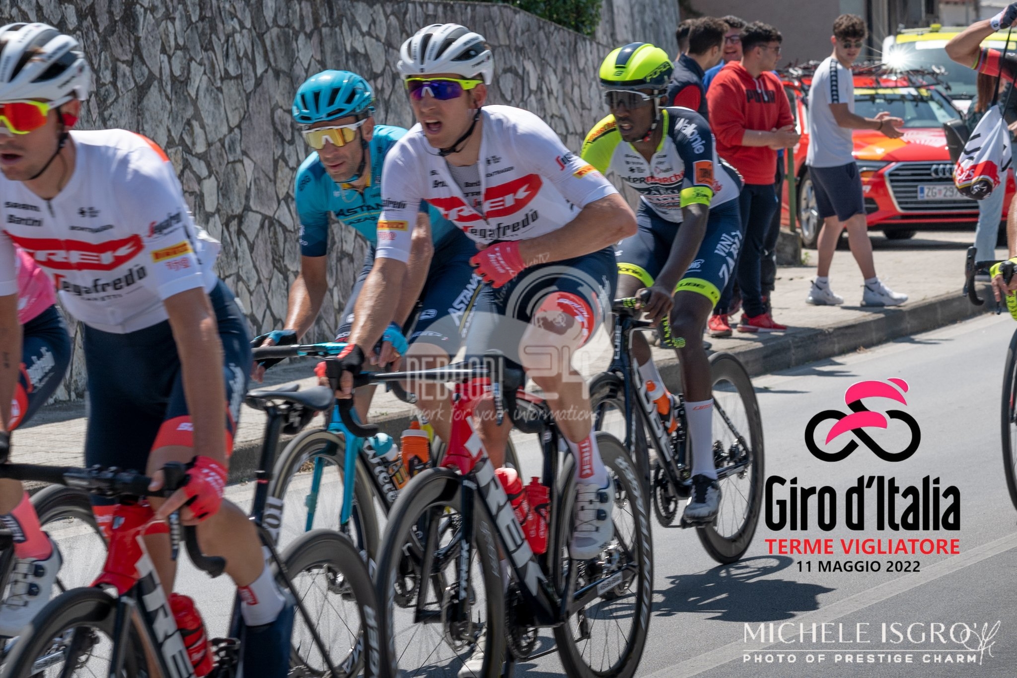 Terme Vigliatore – La Carovana Rosa del Giro D’Italia 2022  con Vincenzo Nibali, immortalato da Michele Isgrò