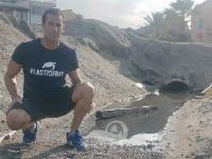 Mongiove – “I liquami sv­ersano nella spiaggia, tramite una conduttu­ra interrata”