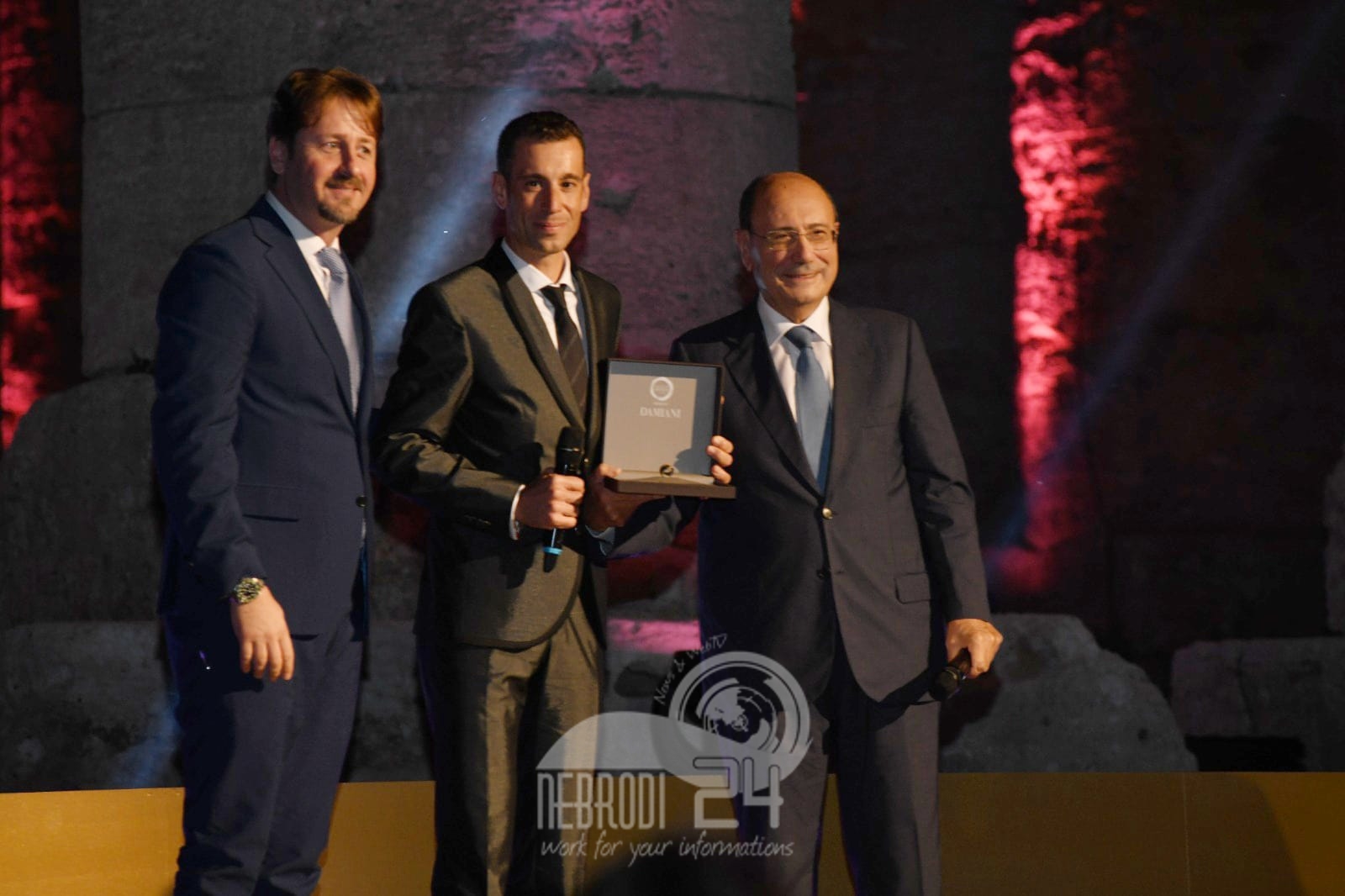 Segesta – Ai “Gazzetta Sports Awards SeeSicily” Schifani premia Nibali: «Puntare su turismo dello sport e dello spettacolo»