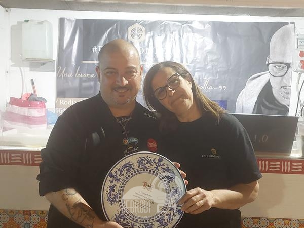 Patti – Enzo Piedimonte vince il premio di operatore più gradito di Patti Street Food 2023