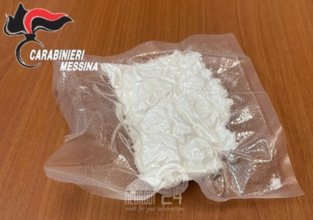 Vulcano – Sbarca con oltre 50 grammi di cocaina, arrestato dai carabinieri